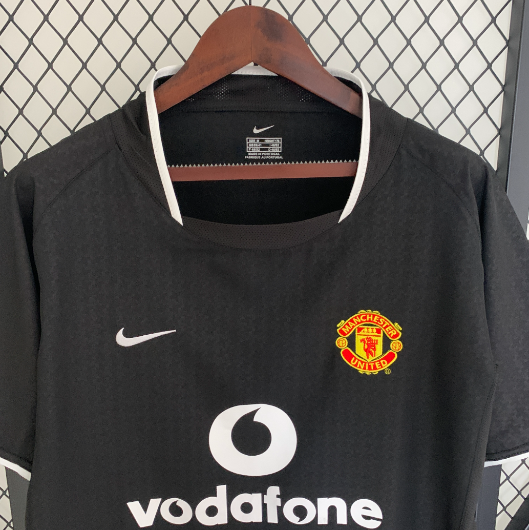 Manchester united 03/04 away black shirt