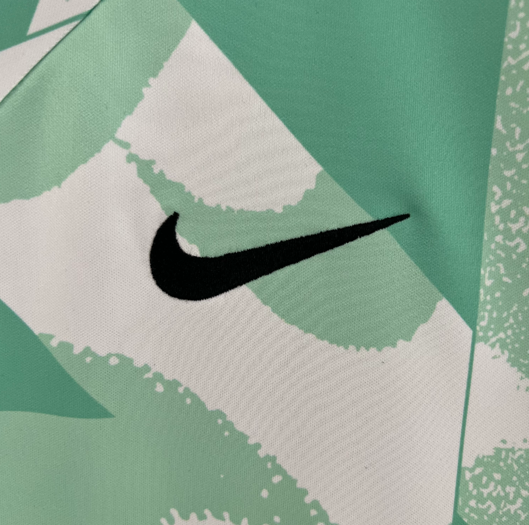 Atletico Madrid 23/24 training green/white shirt