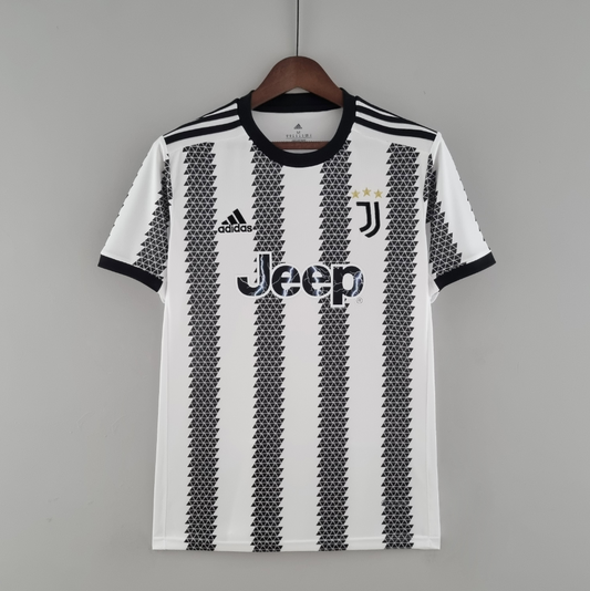 Juventus 22/23 home white/black shirt