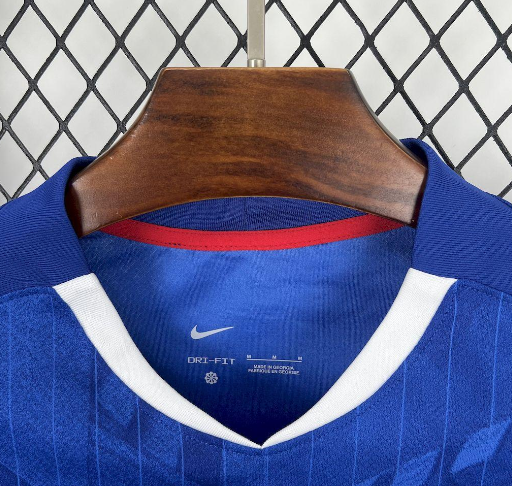 Chelsea 25/26 Home Jersey – The Fabric of London