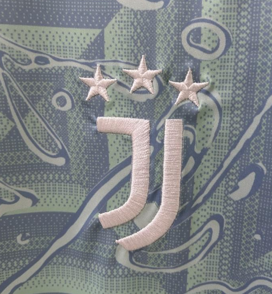 Juventus 25/26 Away Jersey – The Statement Kit
