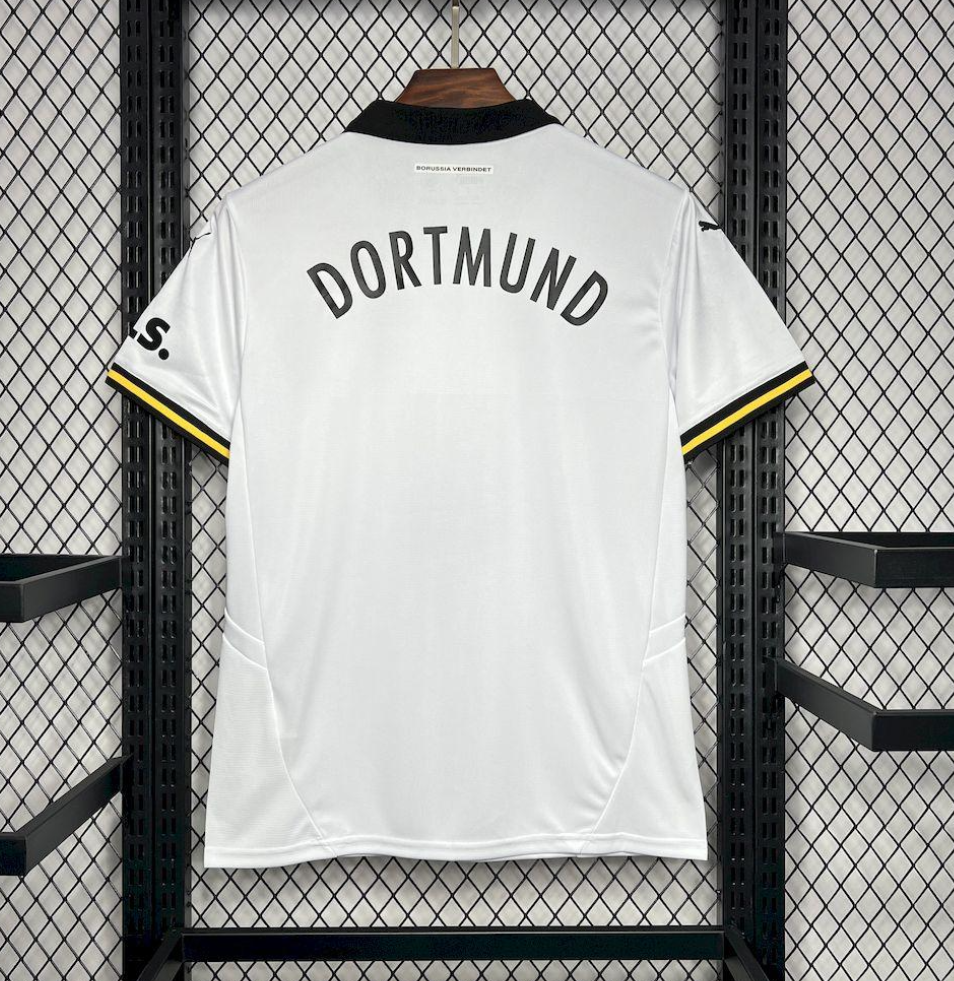 BVB 24/25 Third Jersey – The Statement Kit