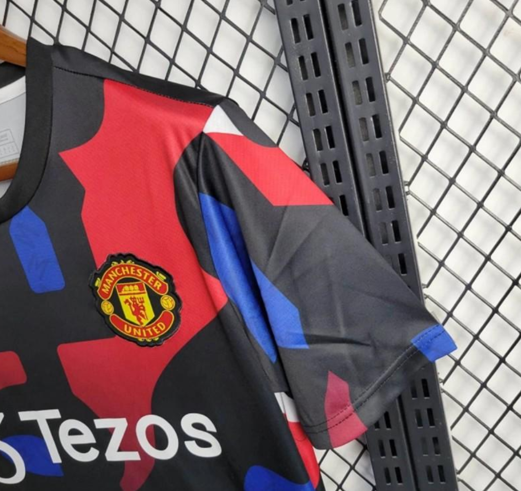 official Manchester United 24/25 Short Sleeve Goalkeeper football Jersey by Adidas