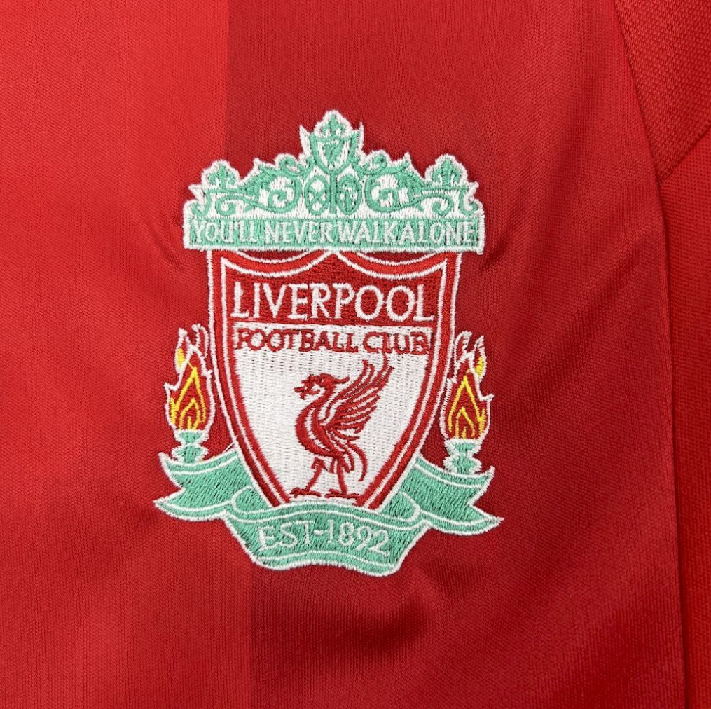 Liverpool 08/10 Home Jersey - The Title Challenge Classic