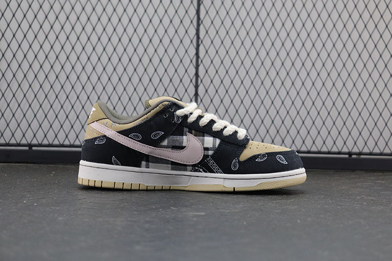 Travis Scott x Nike SB Dunk Low