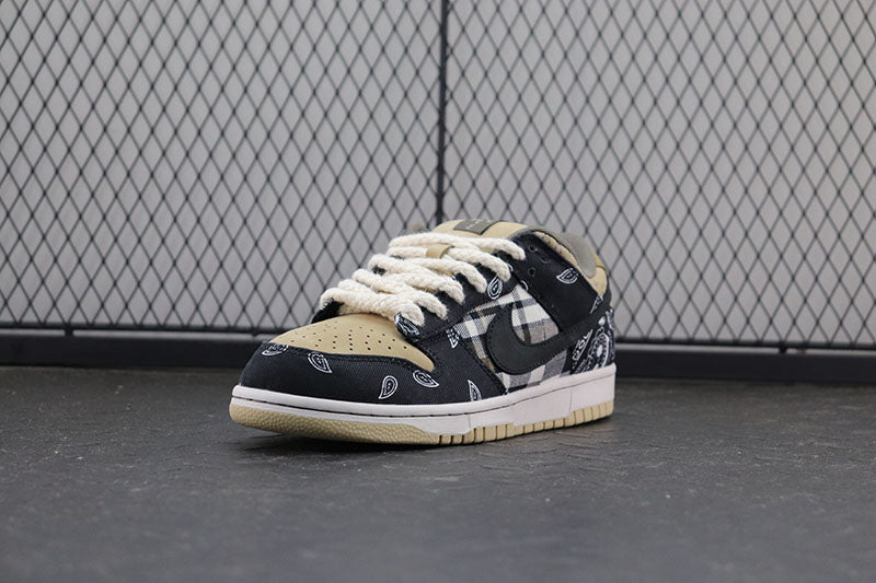 Travis Scott x Nike SB Dunk Low 
