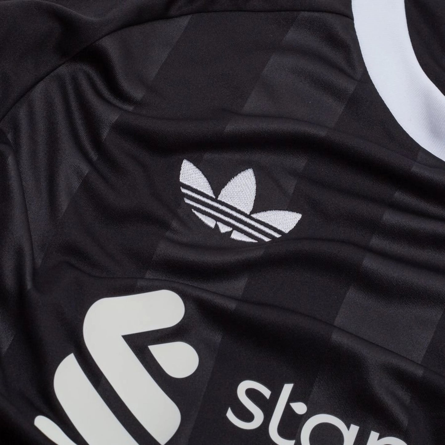adidas logo on the Liverpool FC 2025/26 Third Goalkeeper Jersey