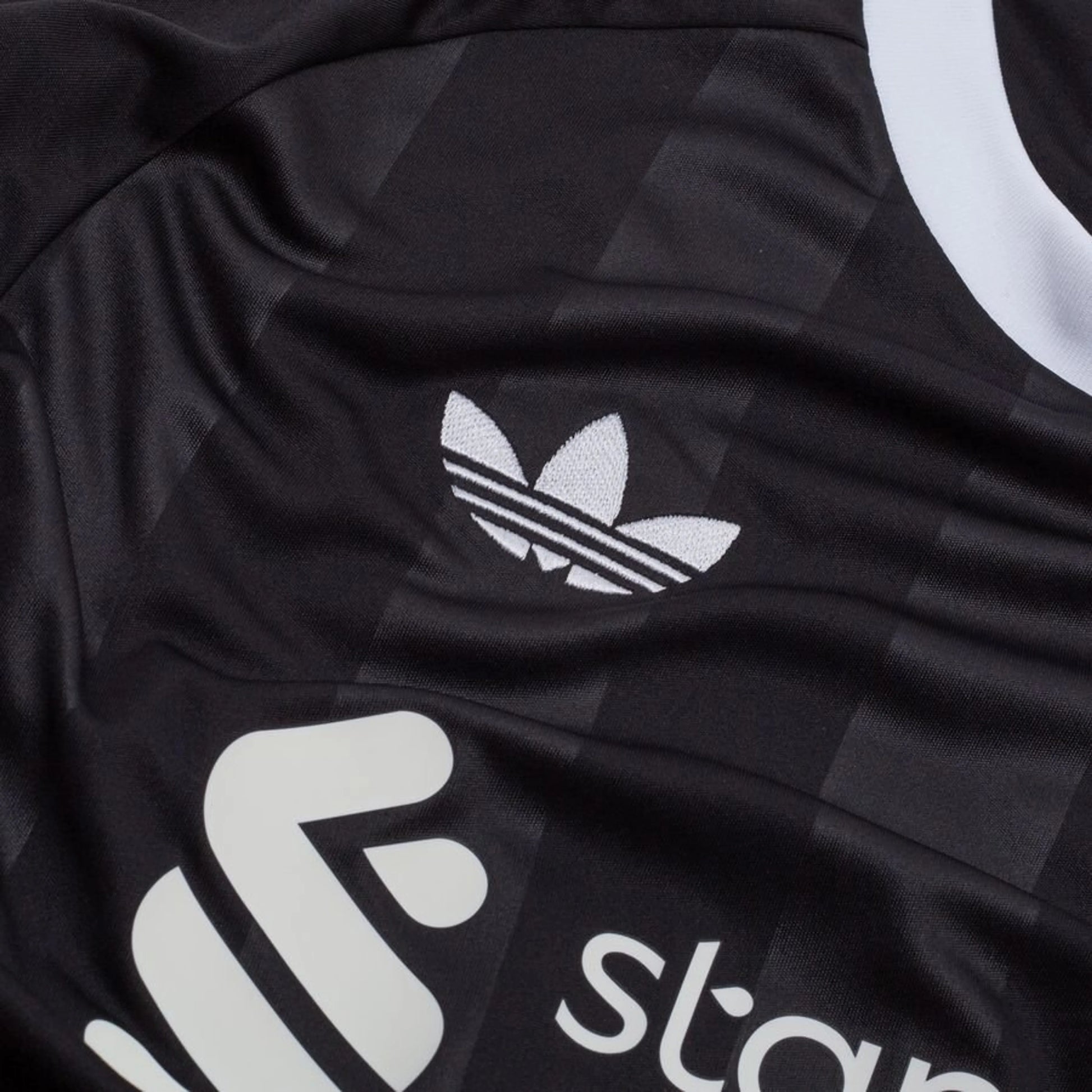 adidas logo on the Liverpool FC 2025/26 Third Goalkeeper Jersey