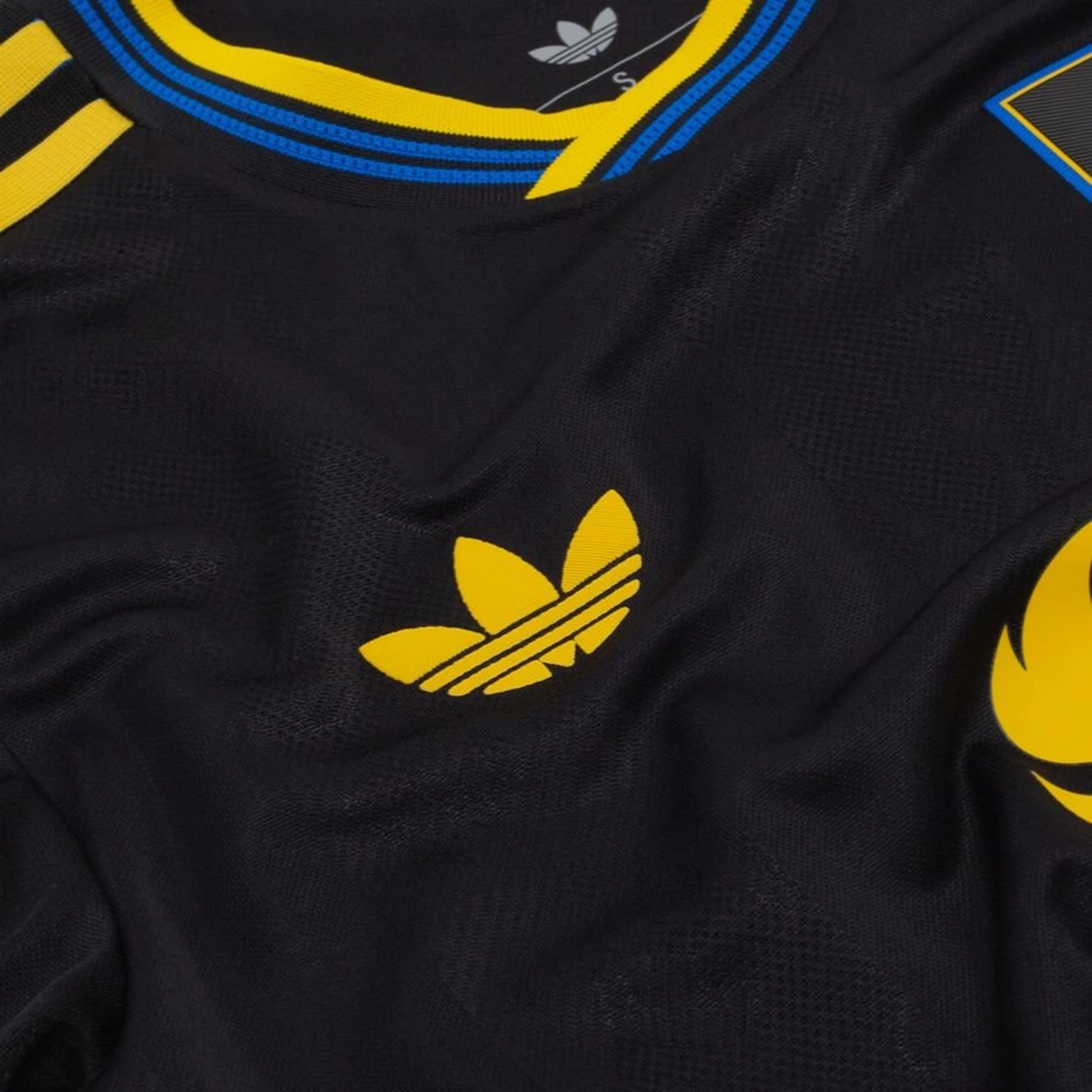 adidas logo view on the Manchester United 2025/26 Third Black Jersey