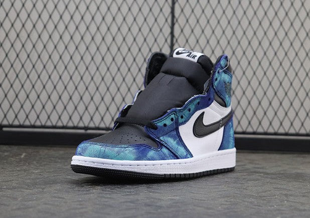 Nike air jordan 1 high tie dye, all sizes available.