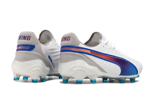 Puma king, white/blue, available in FG.