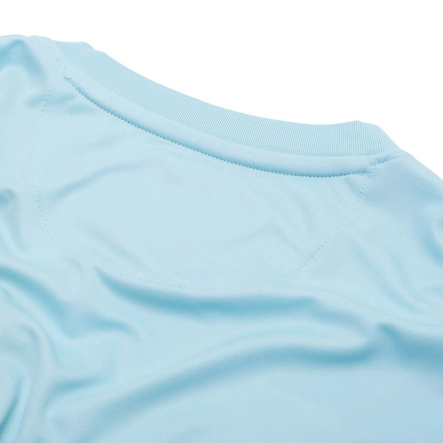 back neck view of the Hummel Real Betis 2025/26 Away Shirt