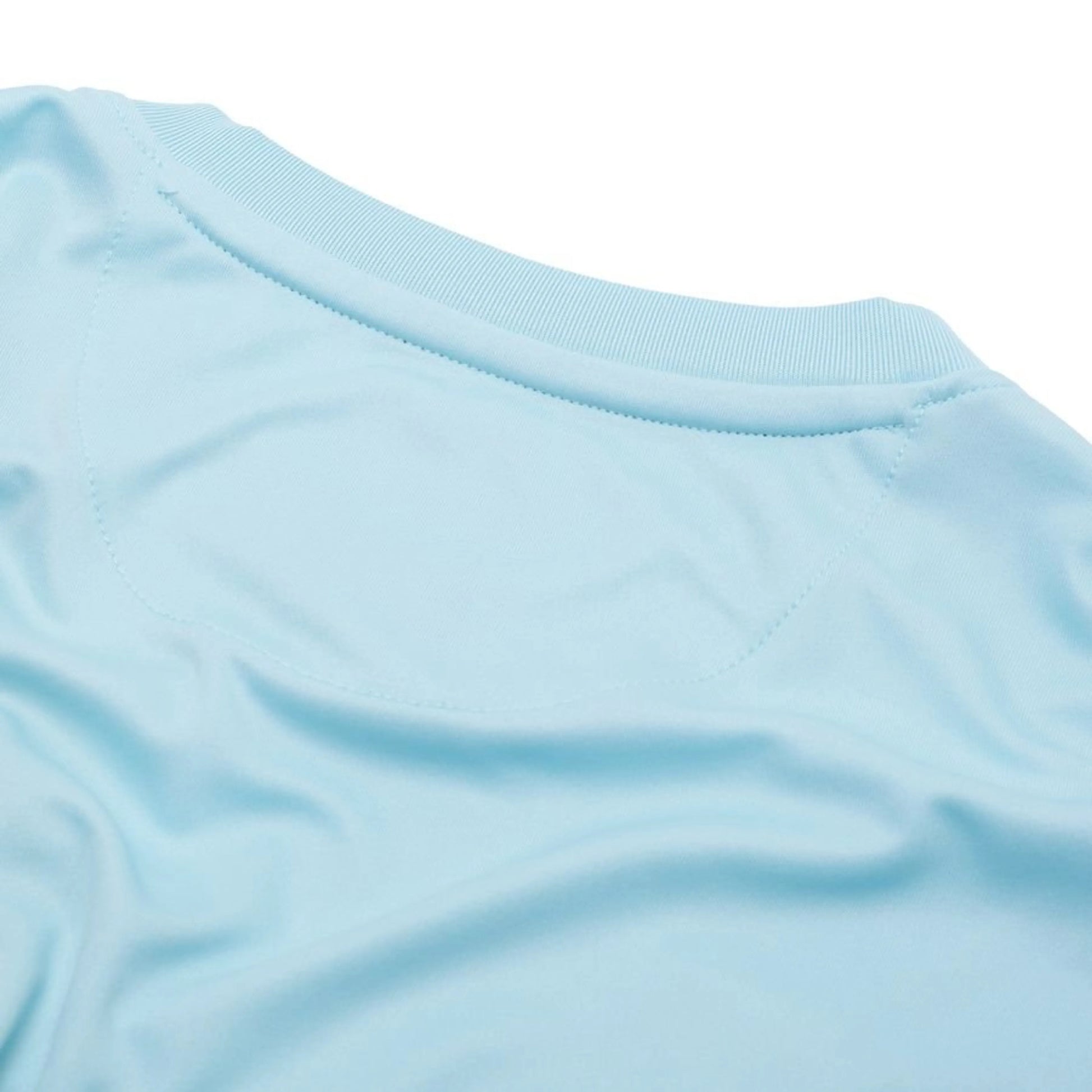 back neck view of the Hummel Real Betis 2025/26 Away Shirt