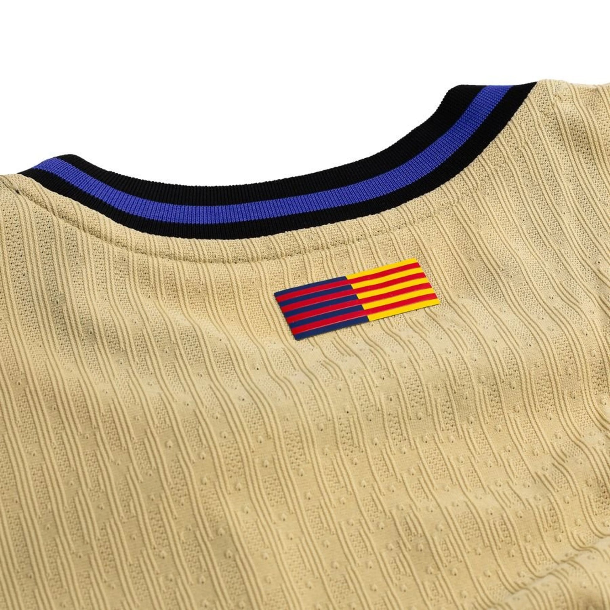 back neck view of the Nike x Kobe Bryant FC Barcelona Away Shirt 2025/26 Women - Gold/Black/Violet
