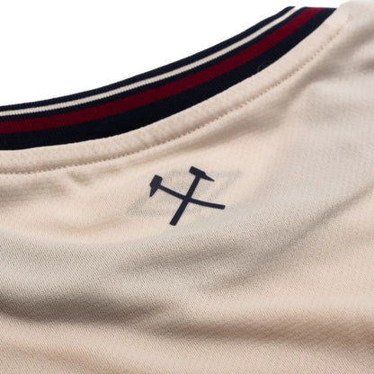 back neck view of the Umbro West Ham United 2025/26 Away Shirt