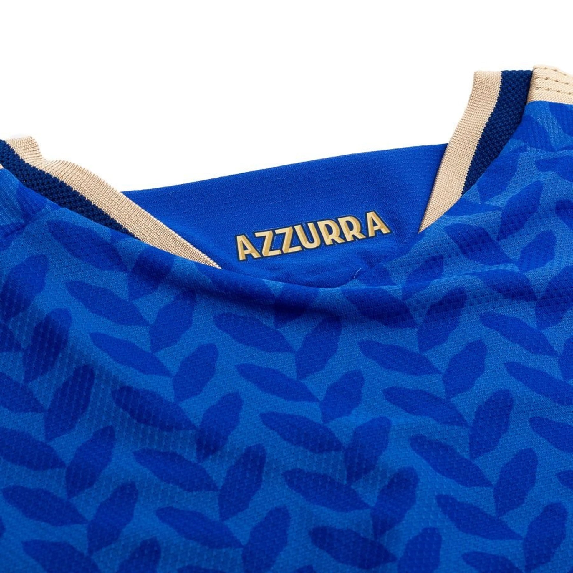 back neck view of the adidas Italy 2025/26 Home Blue Jersey