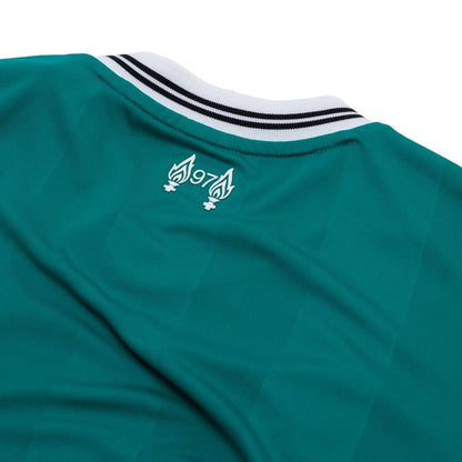back neck view of the adidas Liverpool FC 3rd Shirt 2025/26 Women - Green