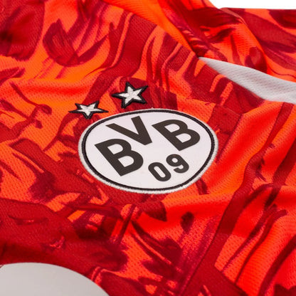 badge view of the PUMA Borussia Dortmund 2025/26 Goalkeeper Shirt in Red and Black