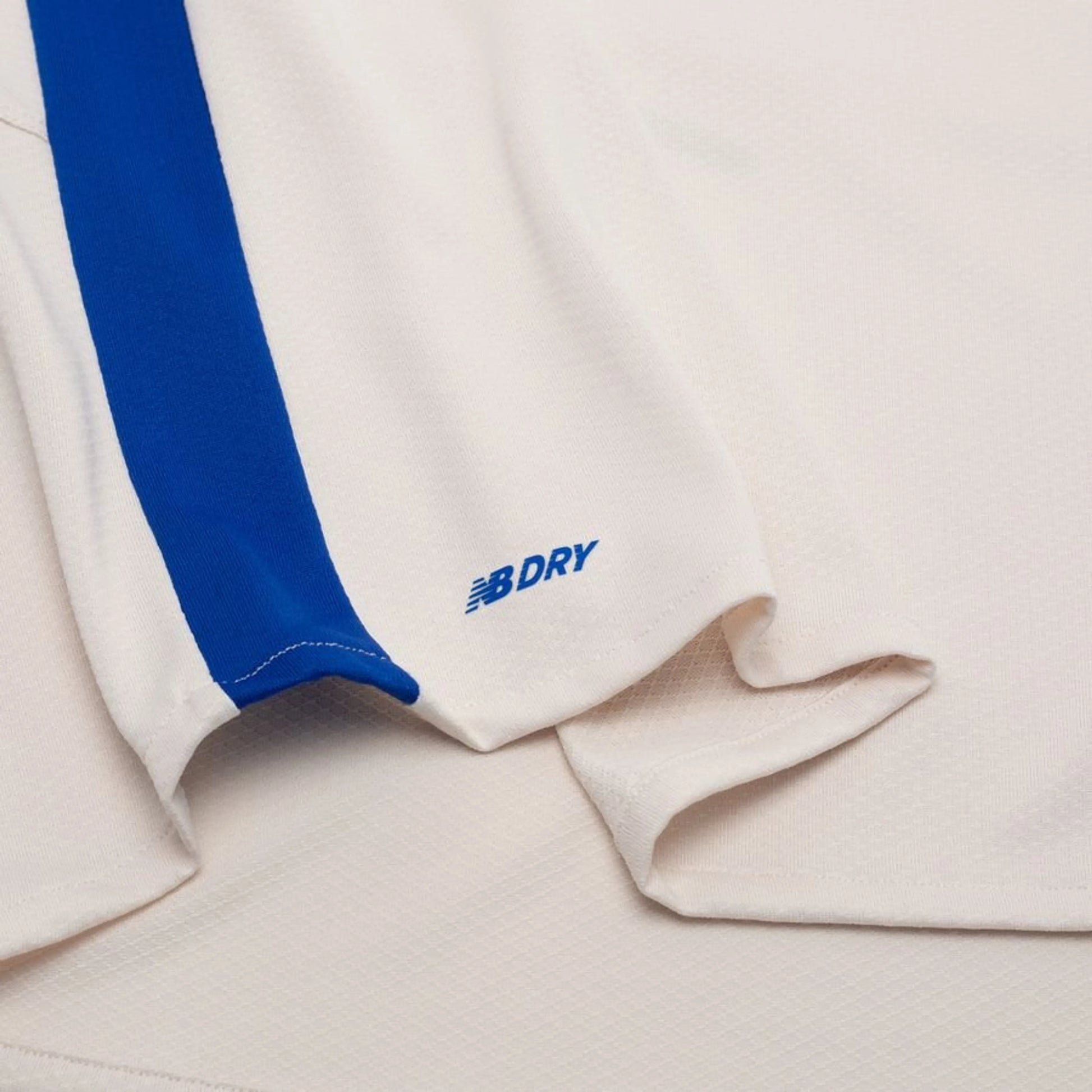 bottom right view on the New Balance FC Porto Third Shirt 2025/26