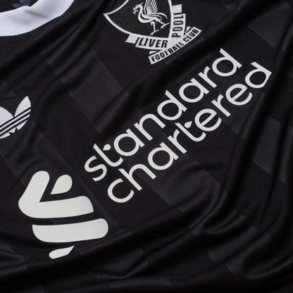 close up view on the adidas Liverpool FC 2025/26 Third Goalkeeper Jersey
