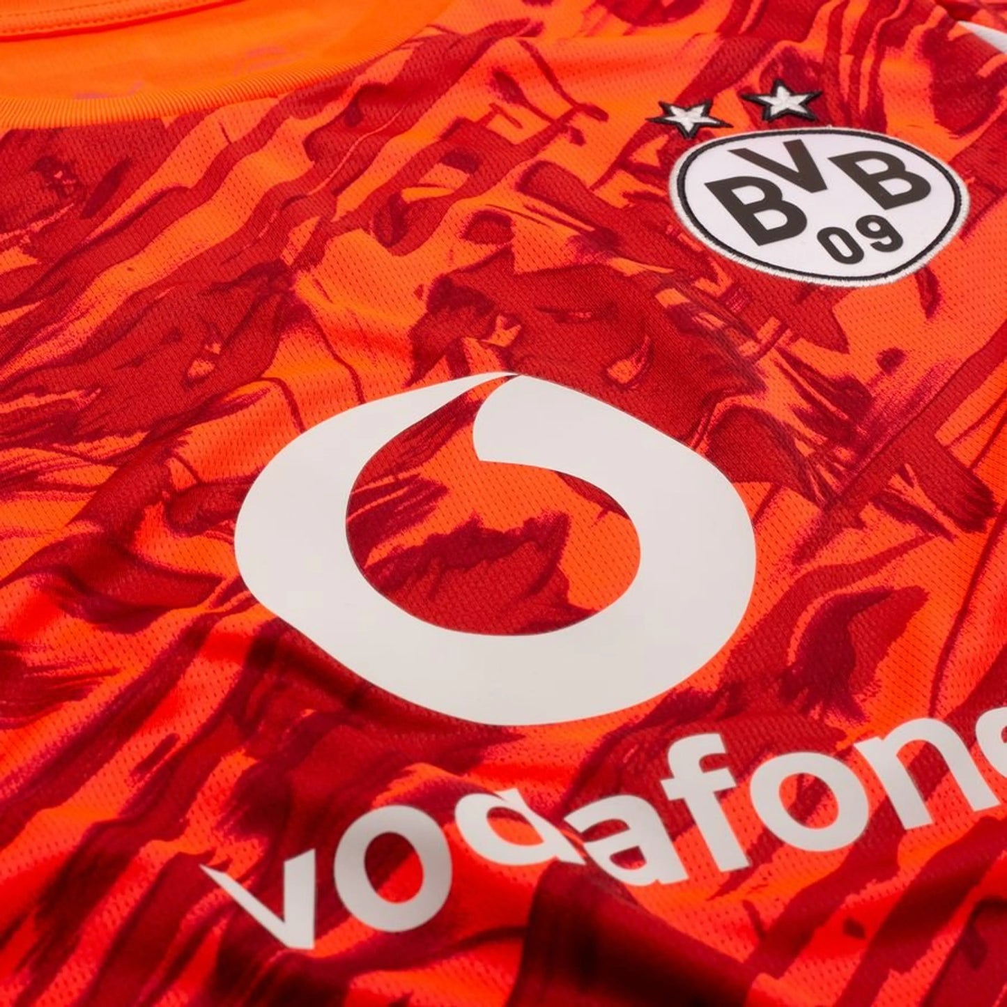 close up view of the PUMA Borussia Dortmund 2025/26 Goalkeeper Shirt in Red and Black