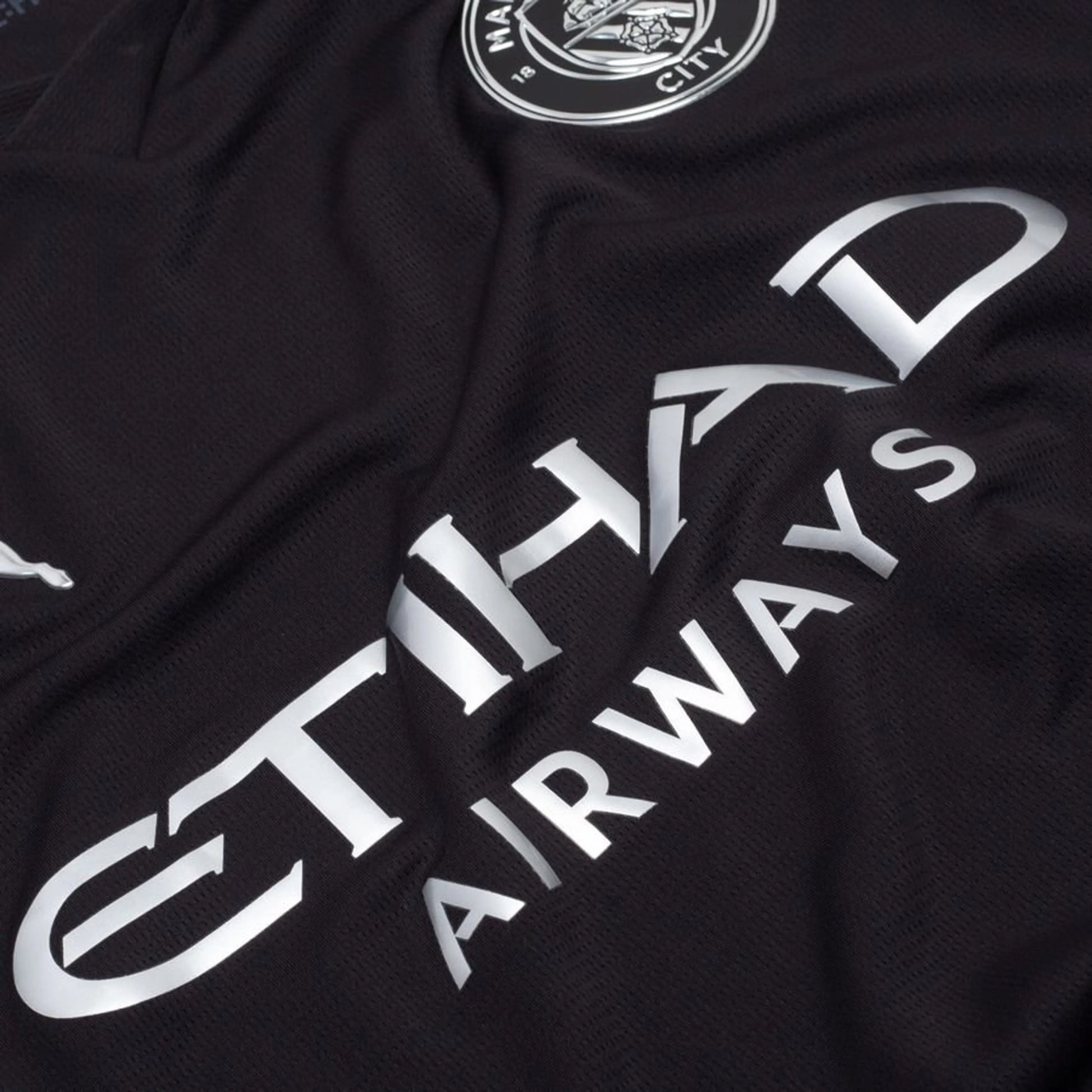 close up view of the PUMA Manchester City 2025/26 Away Shirt Long Sleeves