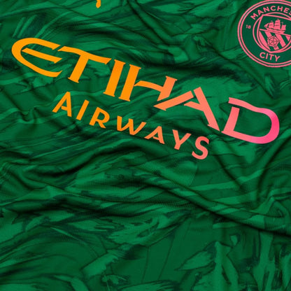 close up view of the PUMA Manchester City 2025/26 Goalkeeper Shirt Green