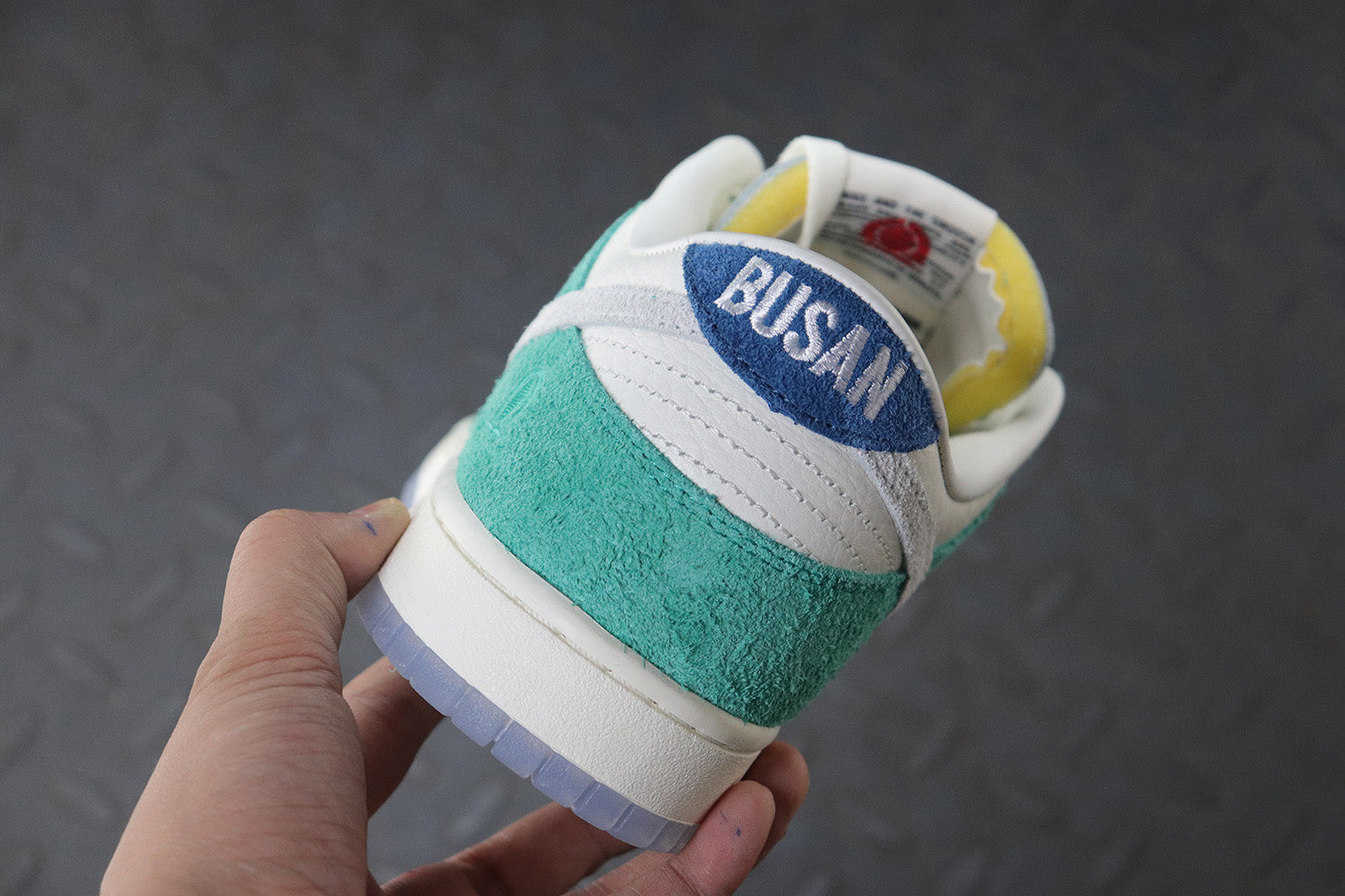Nike dunk low x kasina 80s bus, all sizes available.