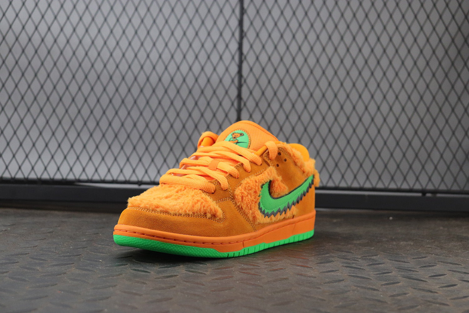 Nike dunk sb low grateful dead orange bear, all sizes available.
