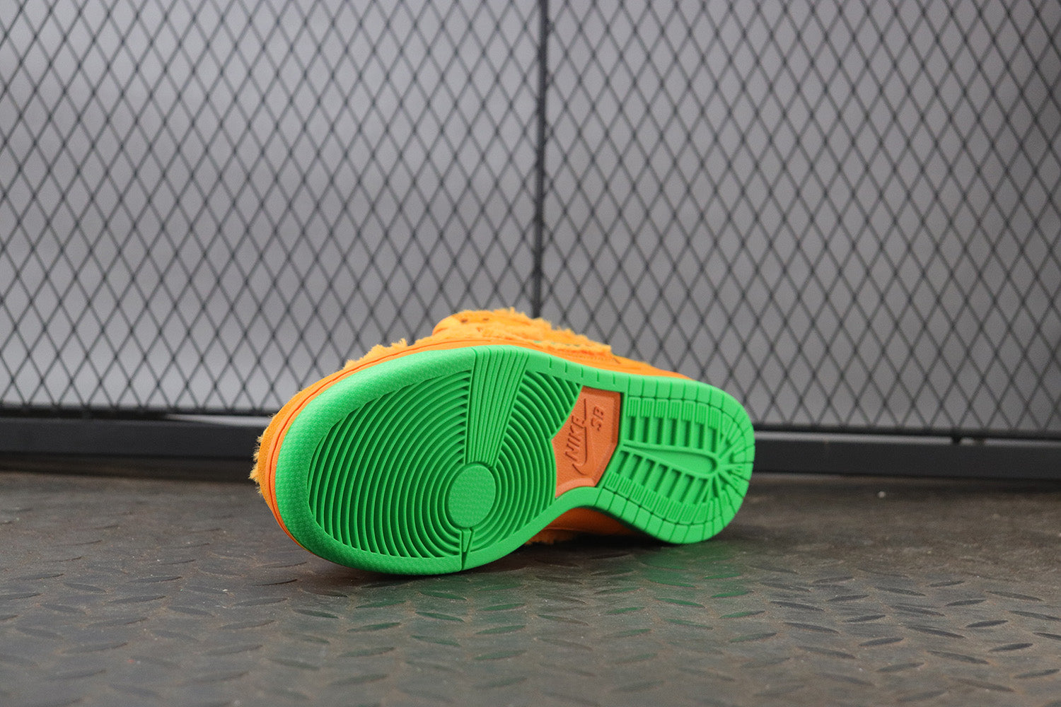 Nike dunk sb low grateful dead orange bear, all sizes available.