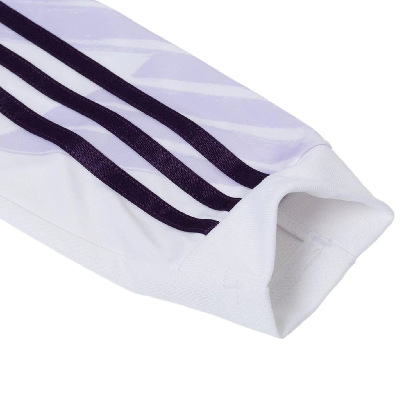 end sleeve view of the adidas Manchester United 2025/26 Away Shirt Long Sleeves
