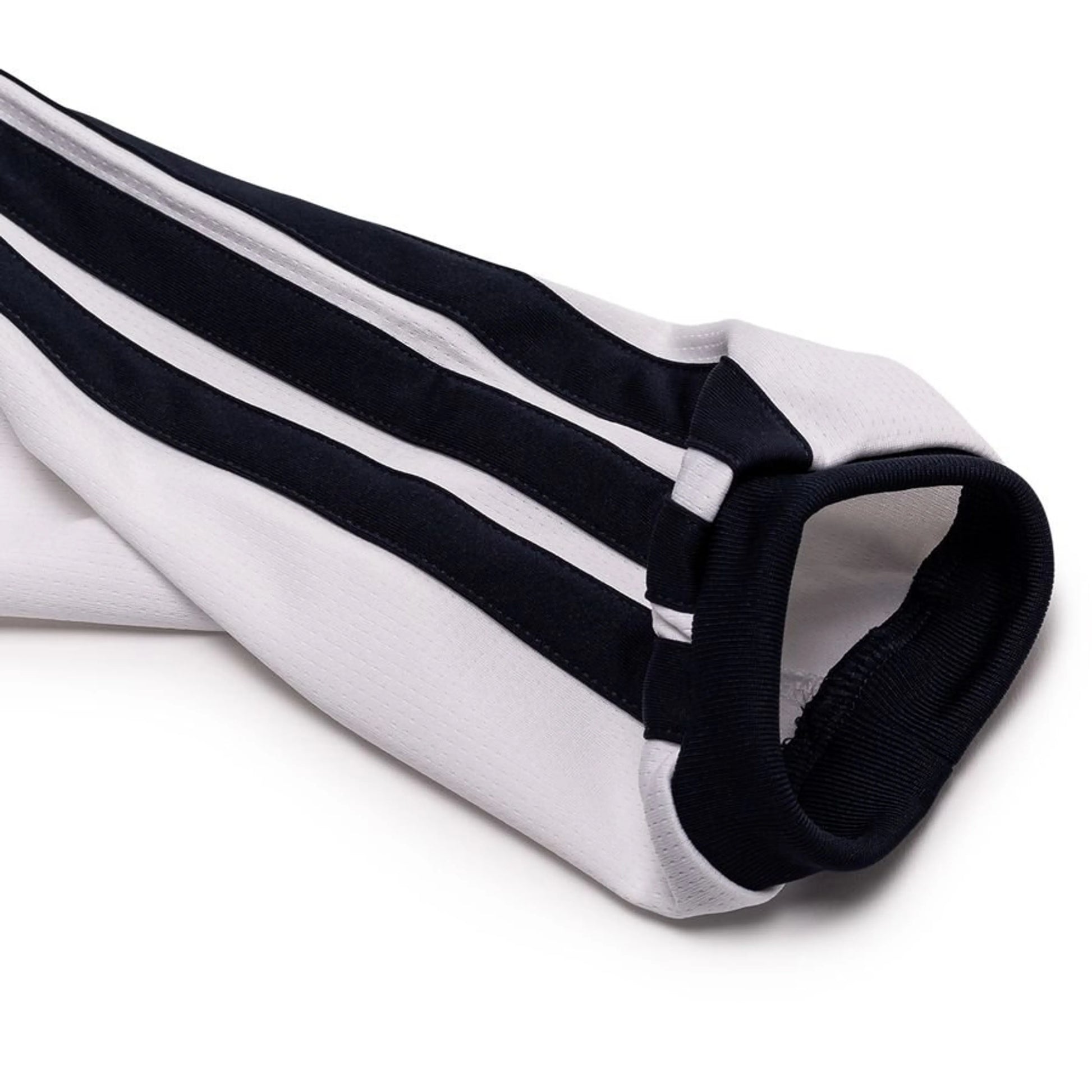 end sleeve view of the adidas Argentina 2026 World Cup Home Long Sleeve Jersey in White Blue