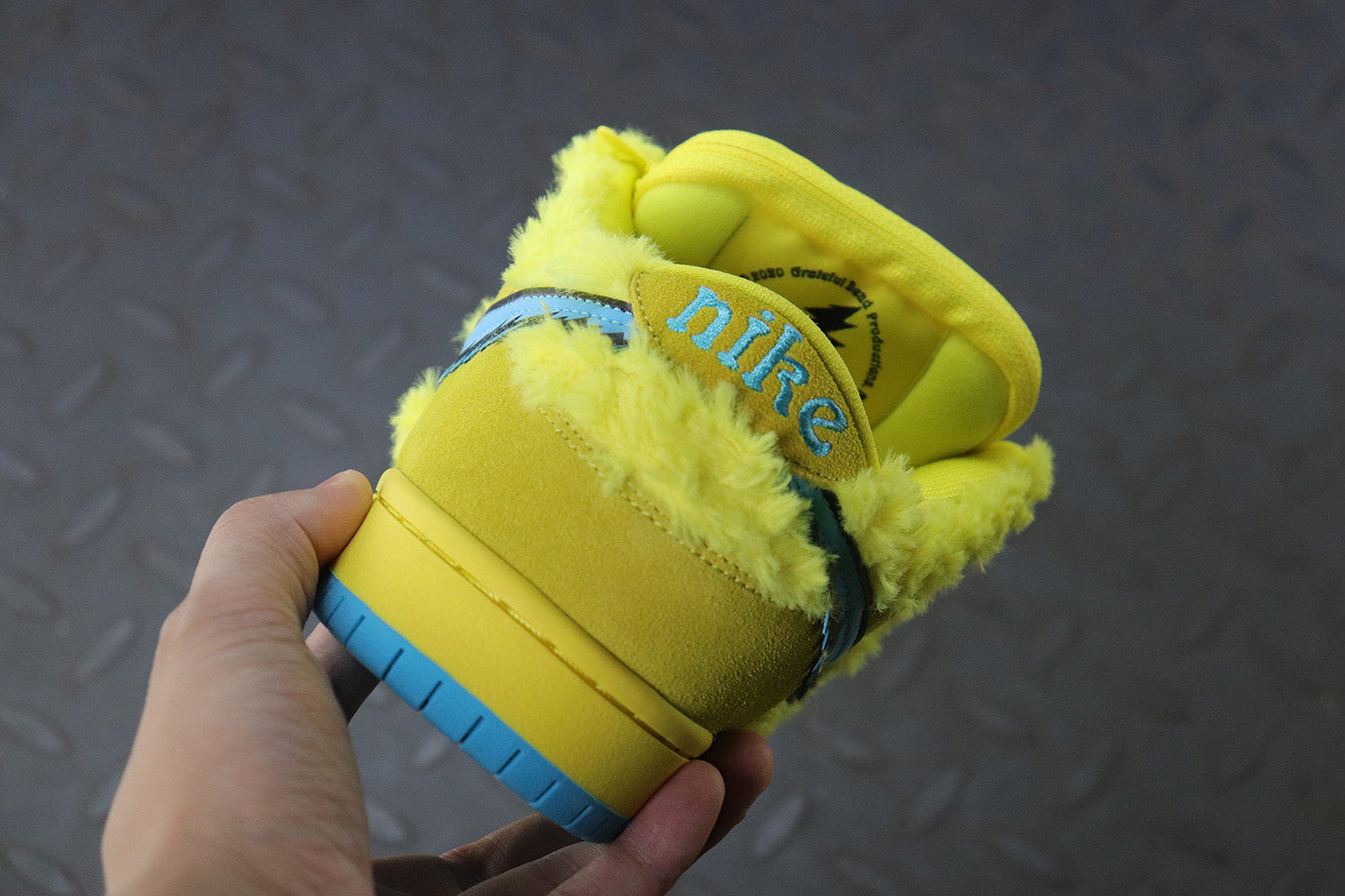Nike dunk sb low grateful dead yellow bear, all sizes available.