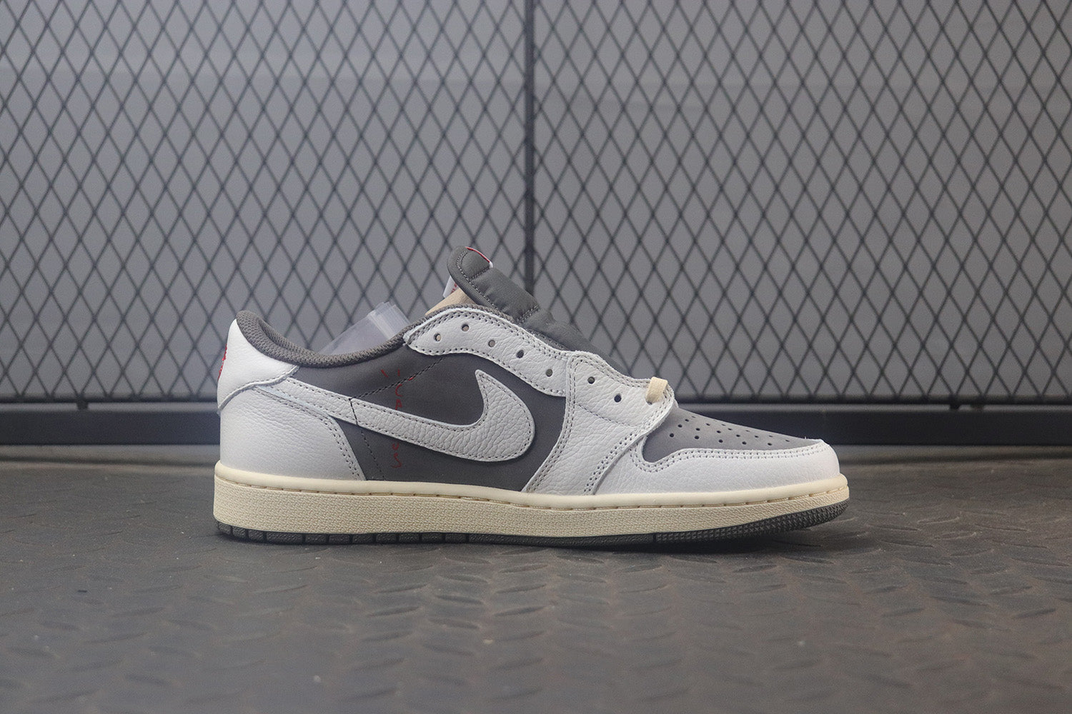 Nike air jordan 1 low x travis scott reverse mocha, all sizes available.