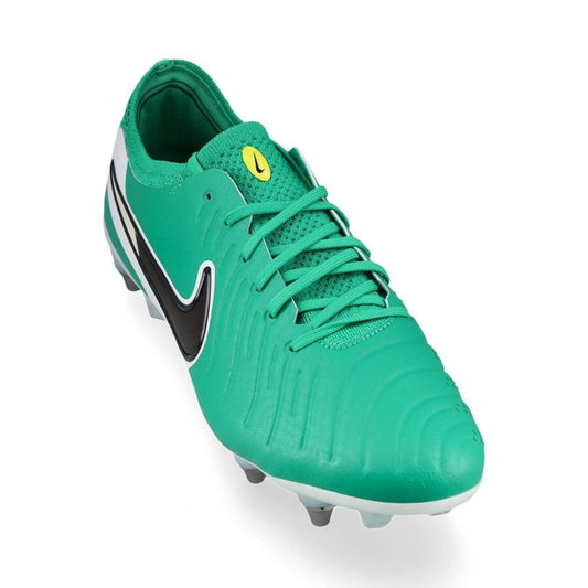 front view of the Nike Tiempo Legend 10 Elite SG-PRO in Green from the exclusive Fear Nothing Pack