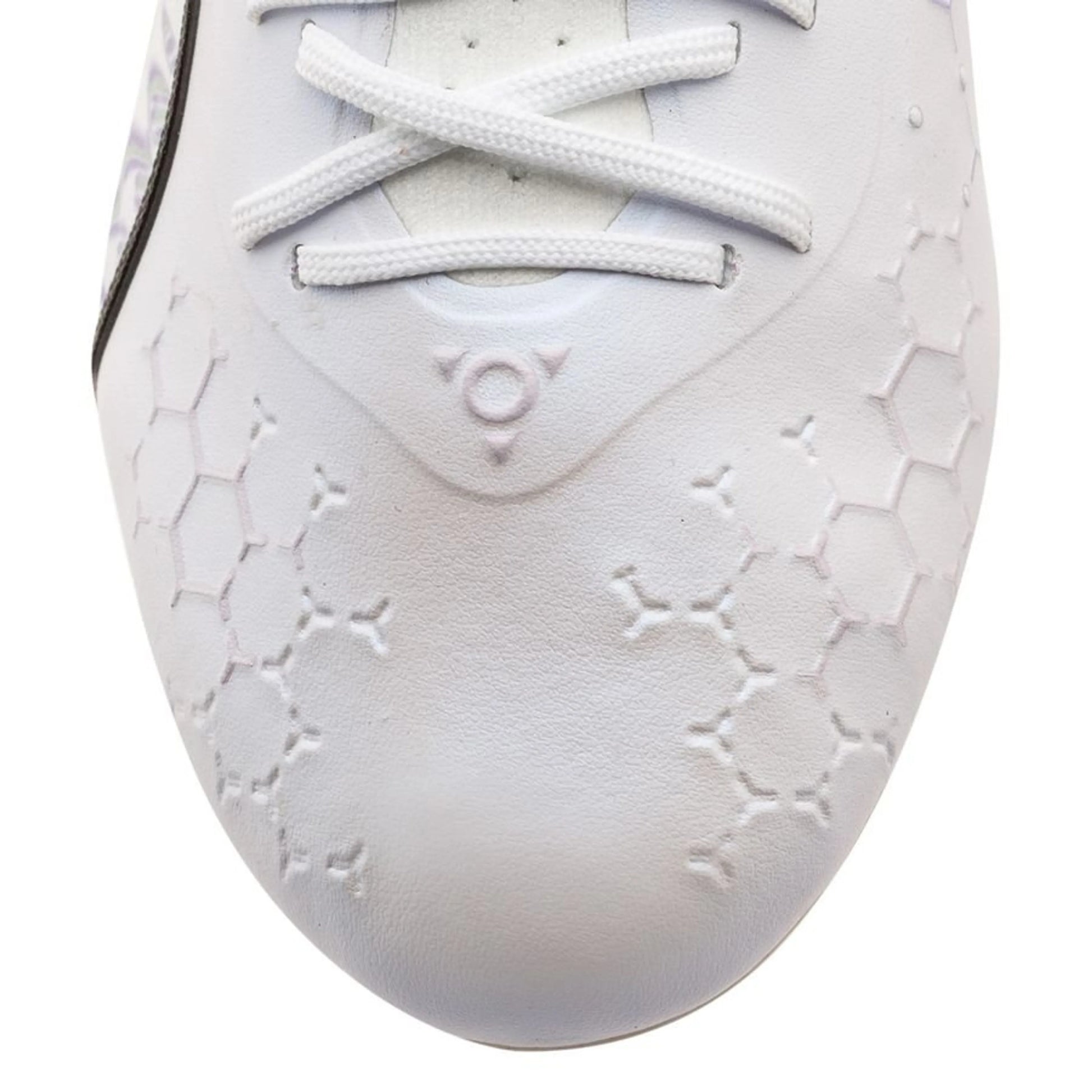 front view of the PUMA King Ultimate FG/AG Brilliance Pack in White/Black colorway