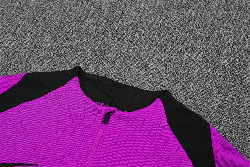neck view of the top of the England 25/26 Quarter-Zip Tracksuit