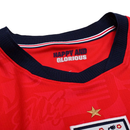 neck view of the Nike England National Team 2026 Stadium Away Women's Dri-FIT Football Shirt - Red
