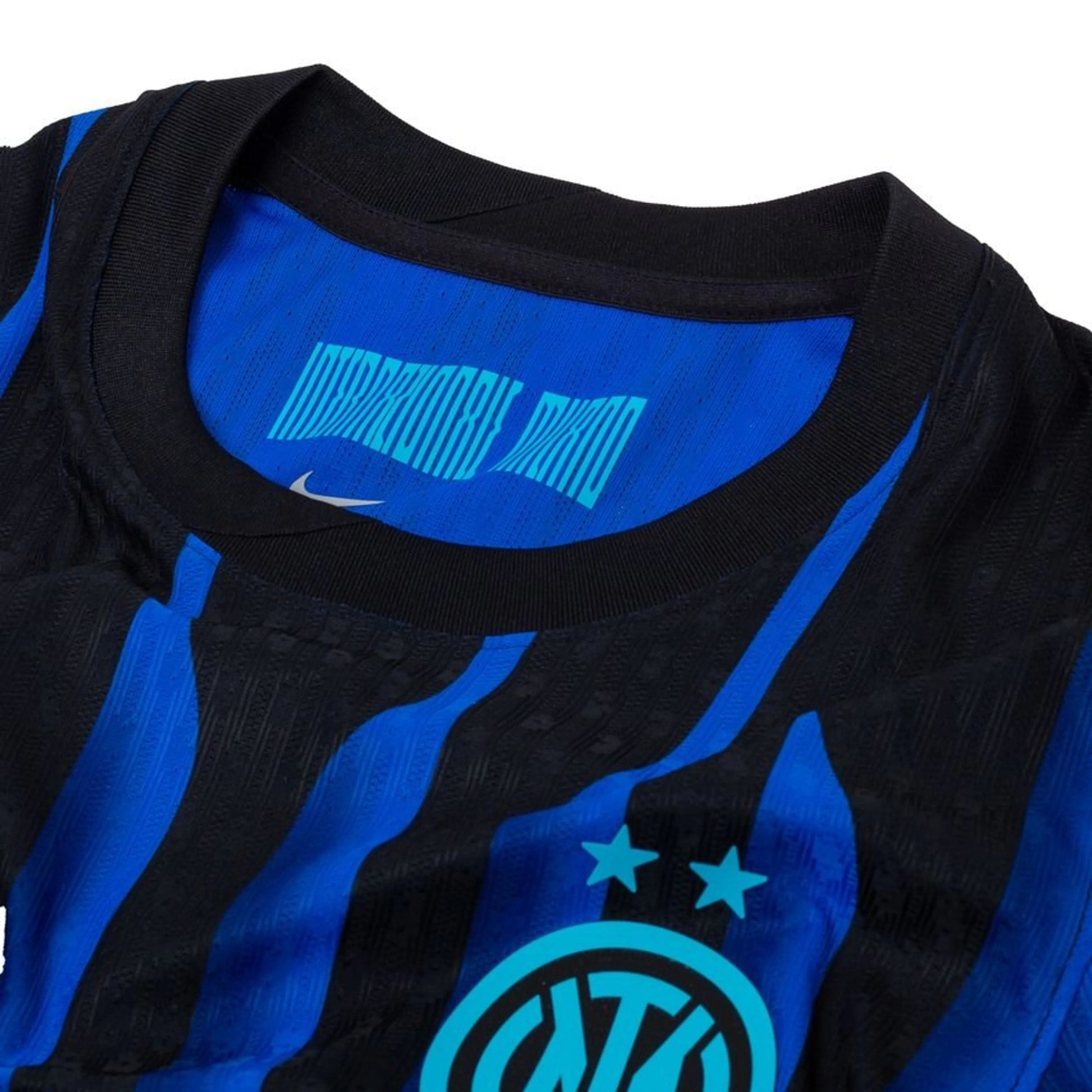 neck view of the Nike Inter Milan 2025/26 Home Blue & Black Jersey