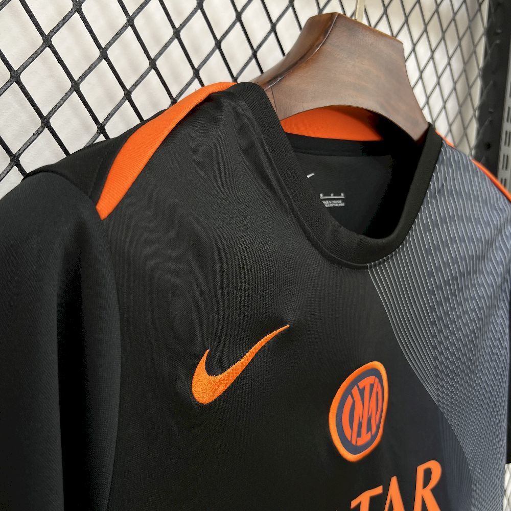 neck view of the Nike Inter Milan 25/26 Third Black Pre-Match Top