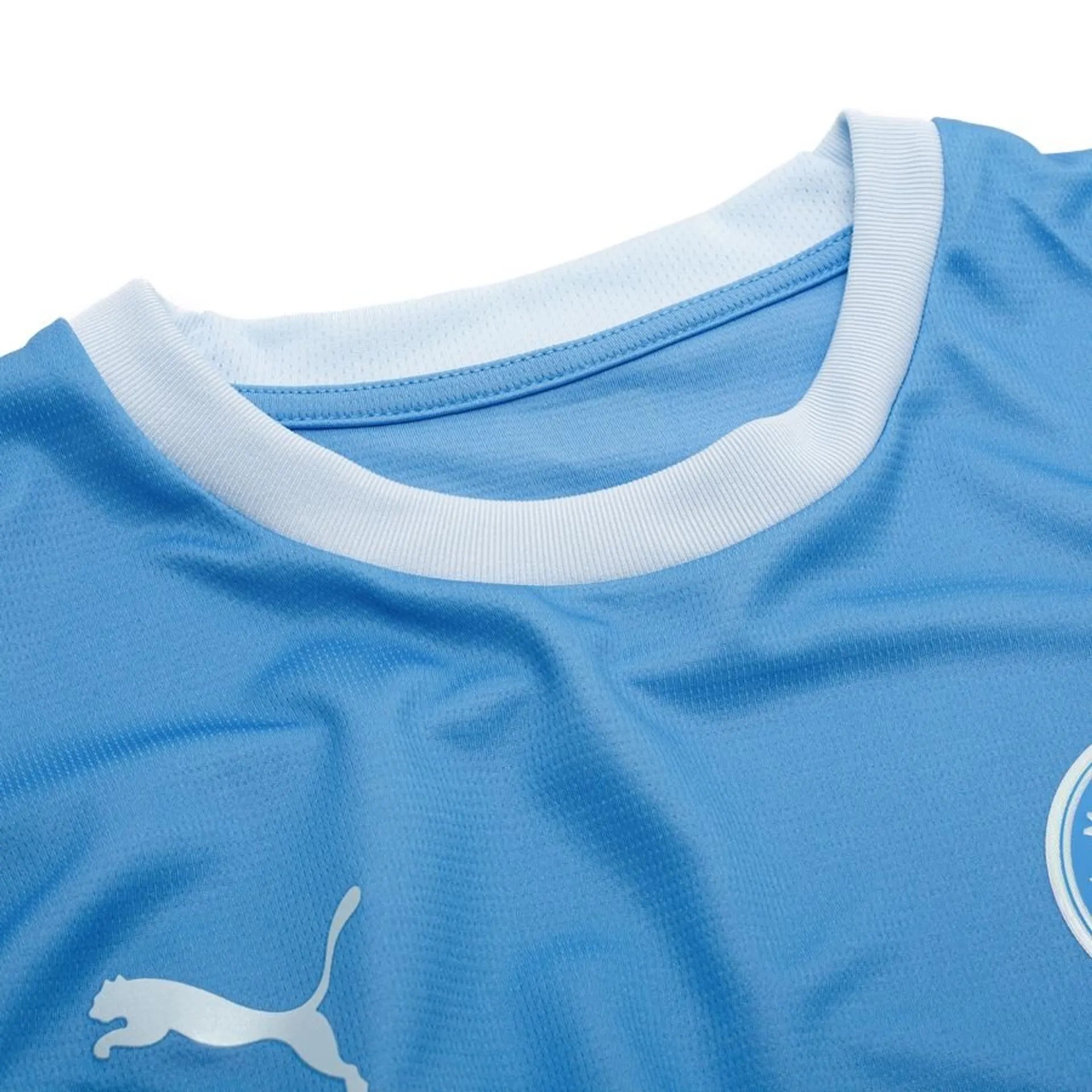 neck view of the PUMA Manchester City Womens Home Shirt 2026/27 - Blue