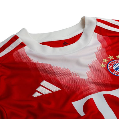neck view of the adidas FC Bayern Munchen Home Shirt 2025/26 Women -  Red/White