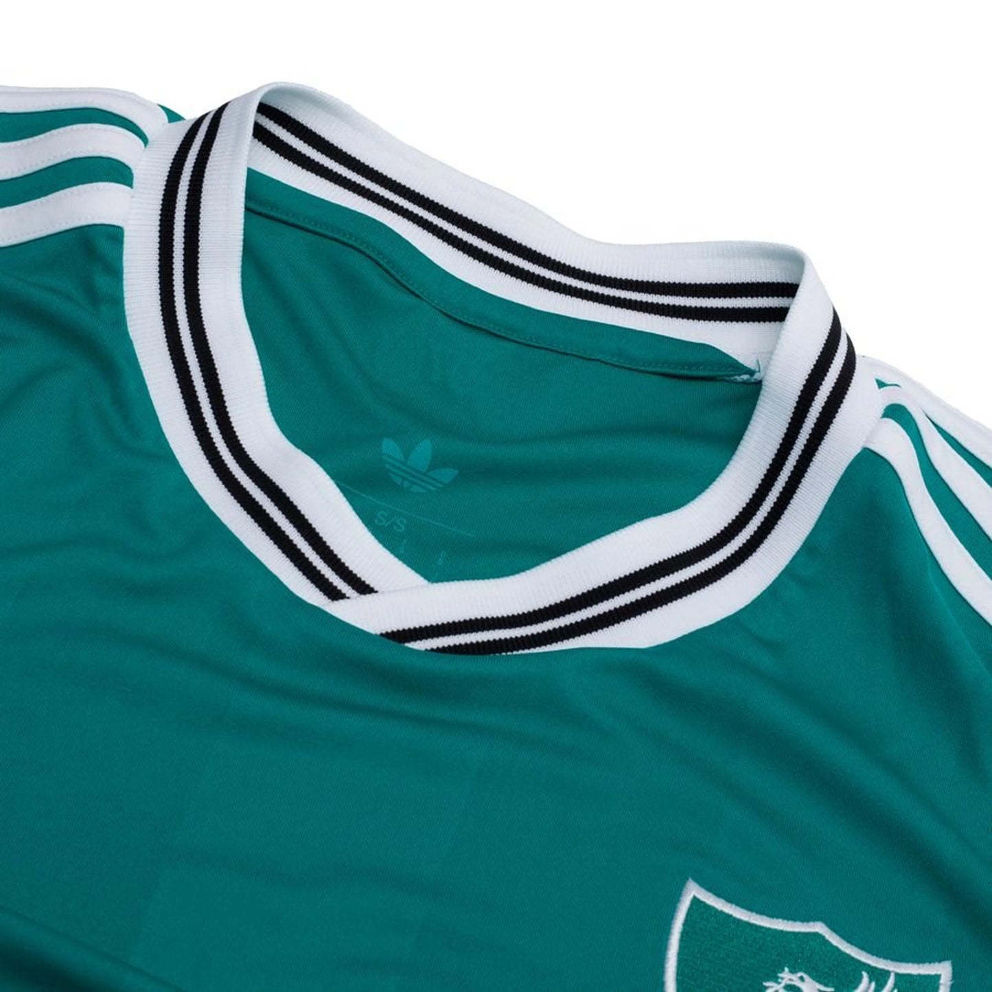 neck view on the adidas Liverpool FC 2025/26 Third Jersey