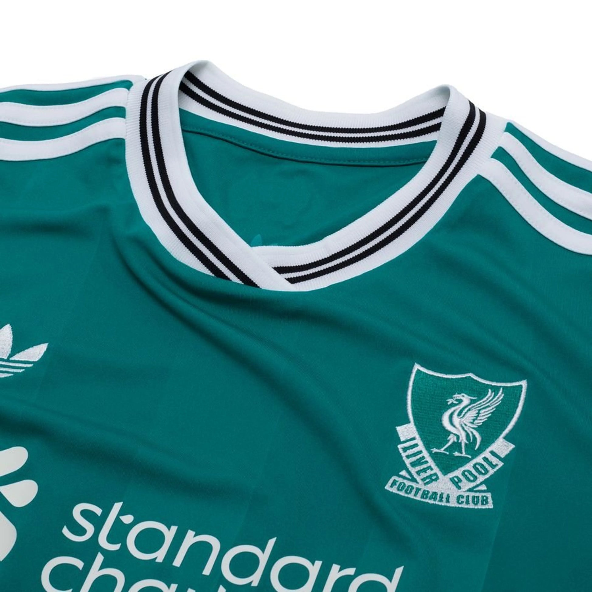 neck view of the adidas Liverpool FC 3rd Shirt 2025/26 Women - Green