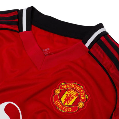 neck view of the adidas Manchester United Home Shirt 2025/26 Women - Red/White/Black