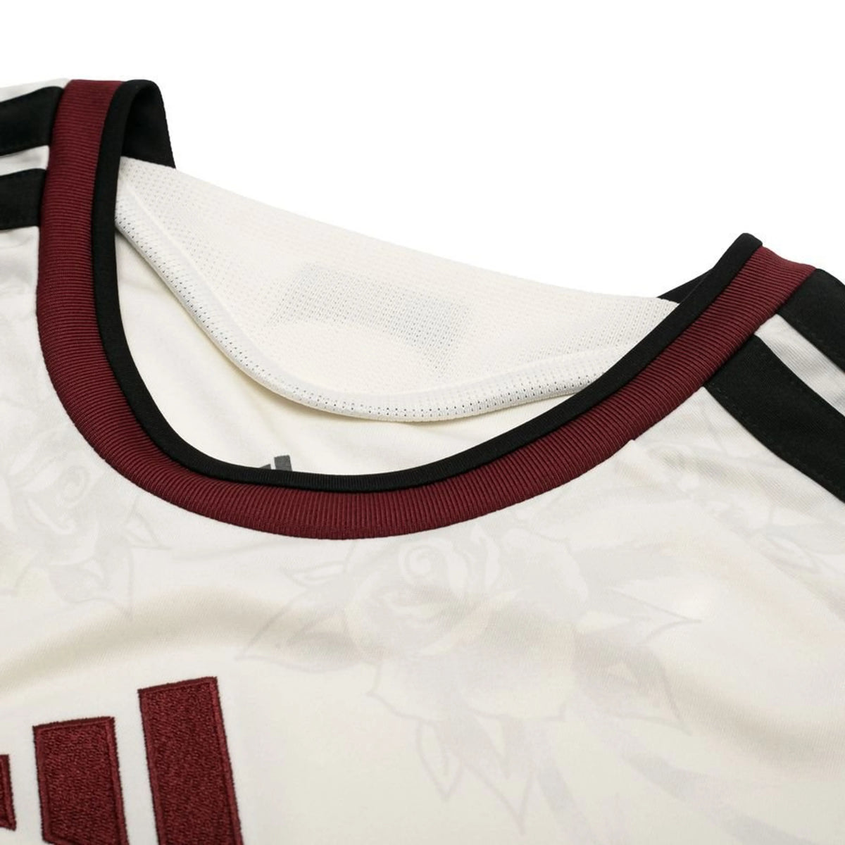 neck view of the adidas Originals Manchester United Womens Third Shirt 2026/27 Off White/Night Navy/Active Red