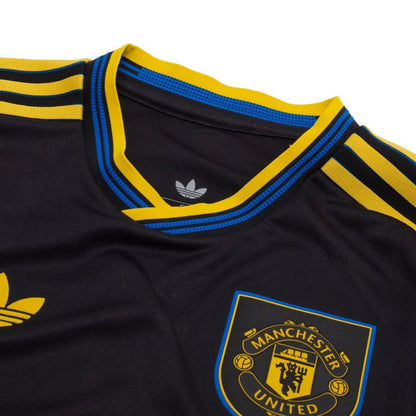 neck view of the adidas Manchester United 2025/26 Third Jersey Long Sleeves