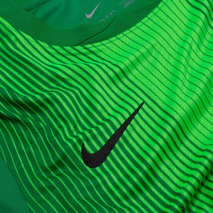 nike badge on the Nike FC Barcelona 2025/26 Home Goalkeeper Shirt in Green/Black