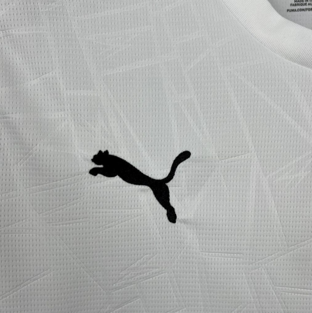 official Valencia CF 2025/26 Home Jersey