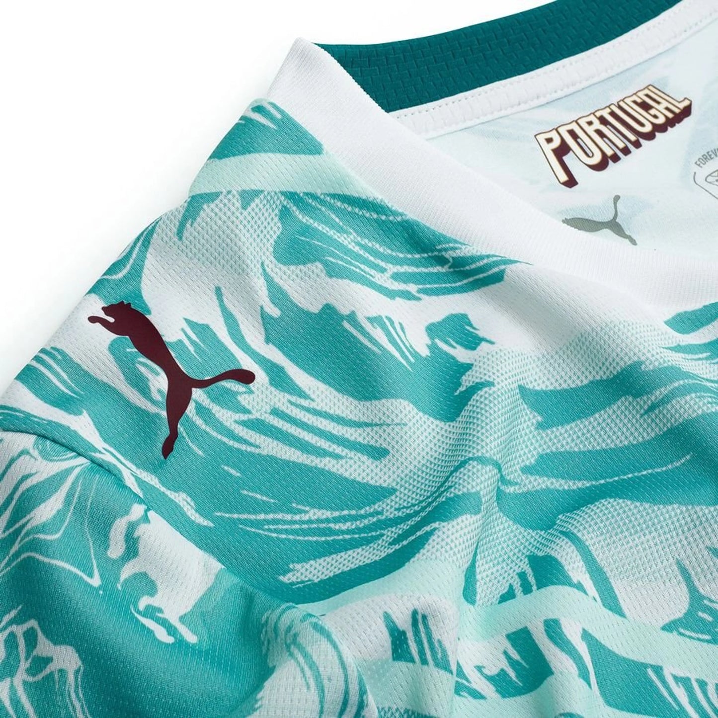shoulder view of the PUMA Portugal Women's Away Shirt World Cup 2026 - White/Green